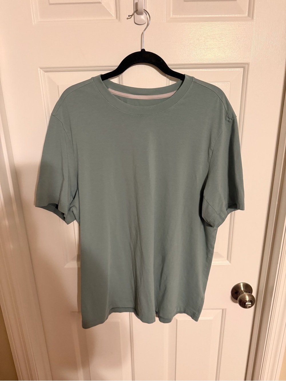 lululemon Men's Grey Sage Fundamental Short Sleeve Crew Neck Tee Size L